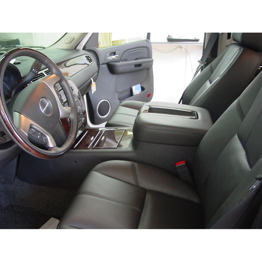 2013 Cadillac Escalade EXT Center console speaker location