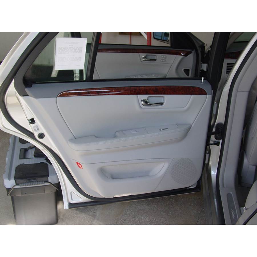 2007 Cadillac DTS Rear door speaker location
