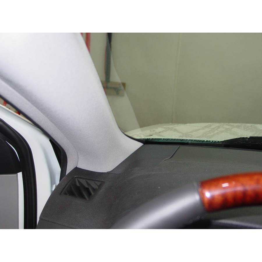 2005 Cadillac STS Dash speaker location