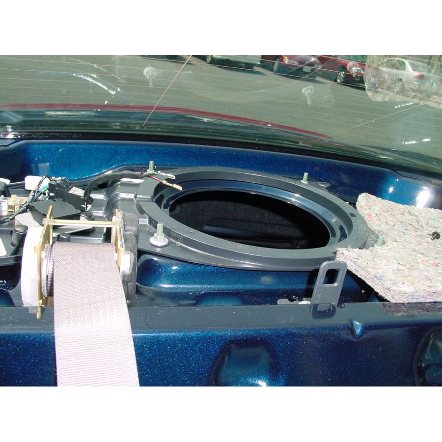 2007 Cadillac CTS Rear deck center speaker removed