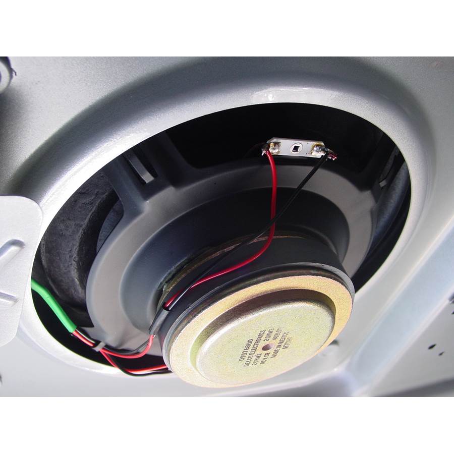2004 Cadillac CTS Rear deck center speaker