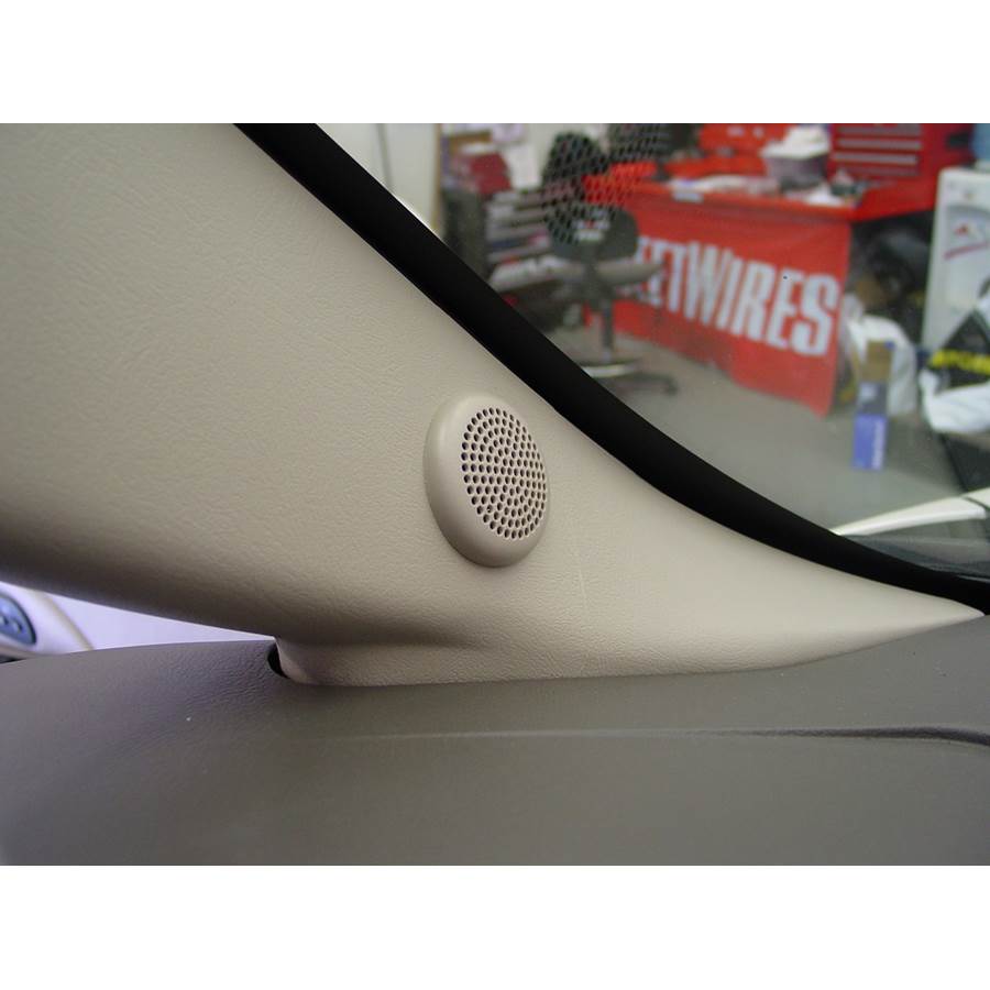 2005 Cadillac Escalade Front pillar speaker location
