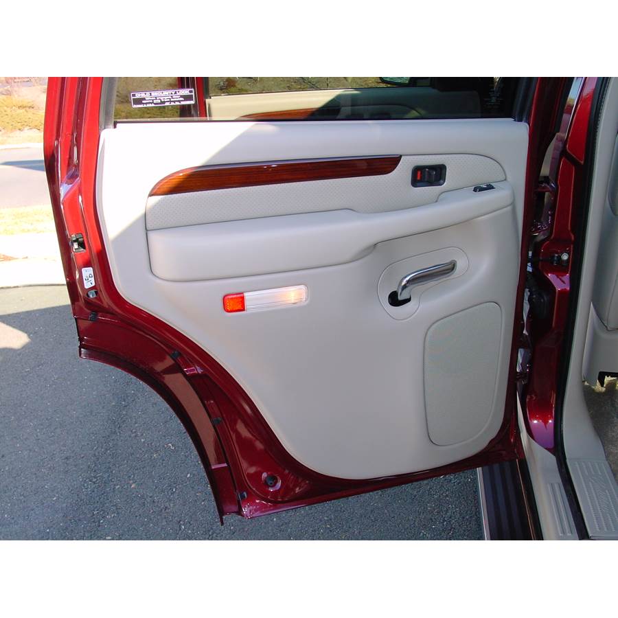 2003 Cadillac Escalade Rear door speaker location