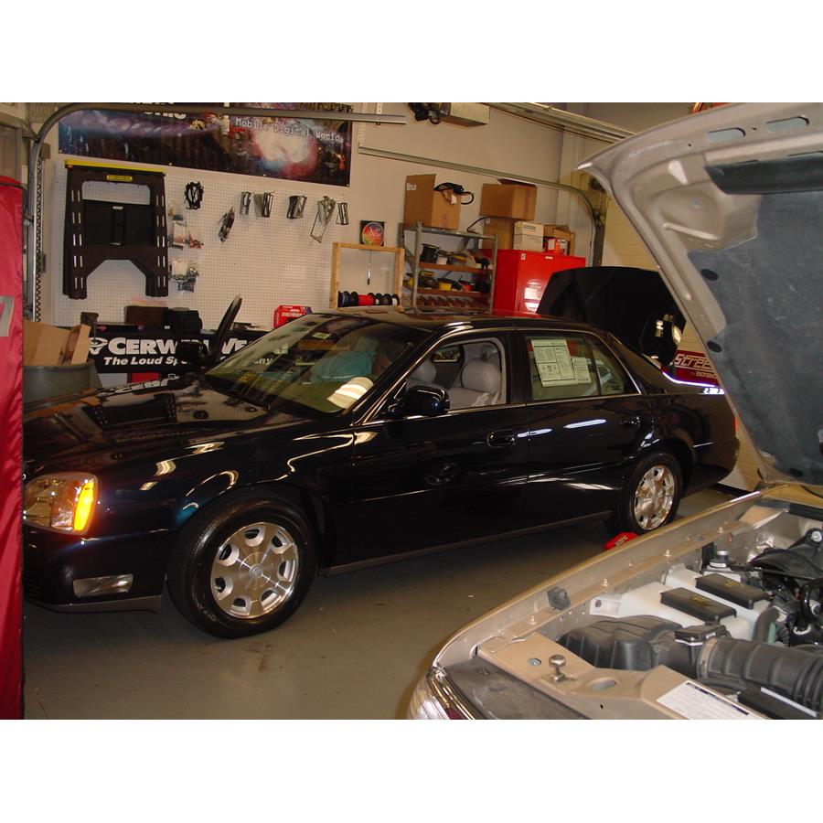 2000 Cadillac DeVille Exterior