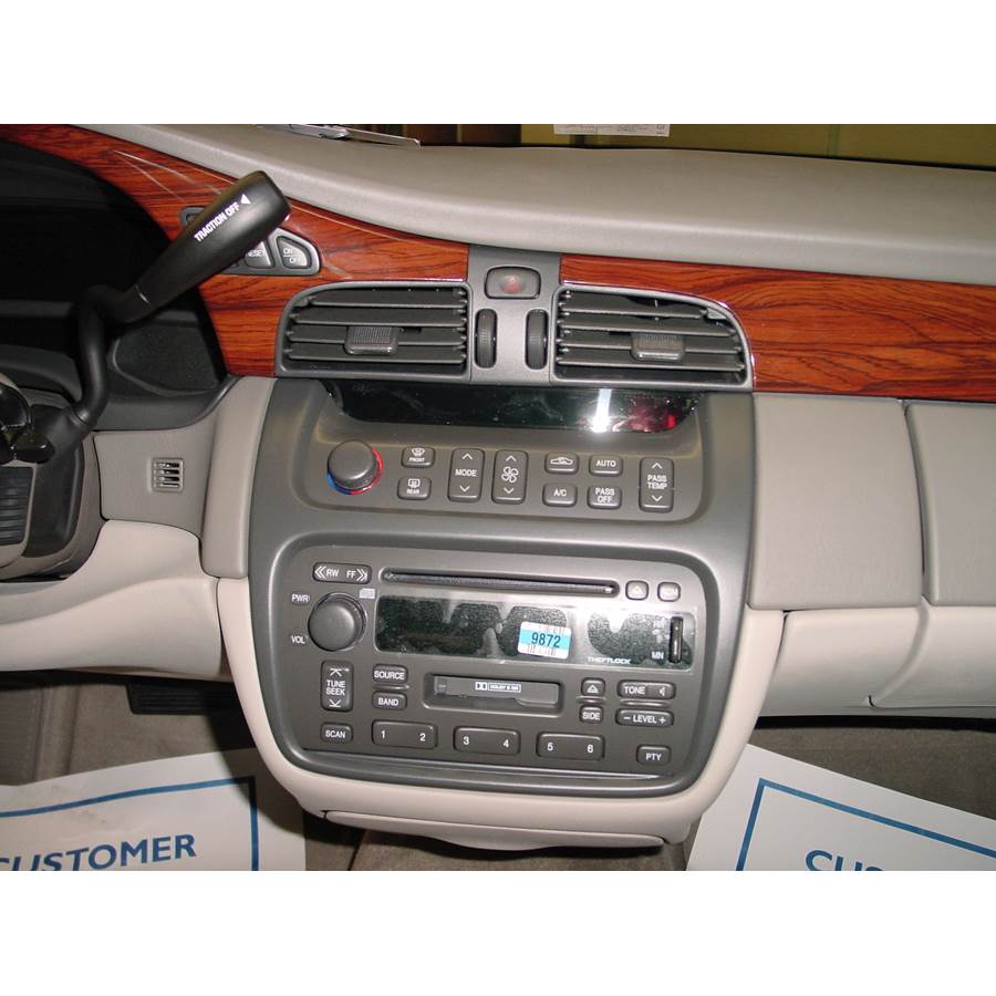 2001 Cadillac DeVille Factory Radio