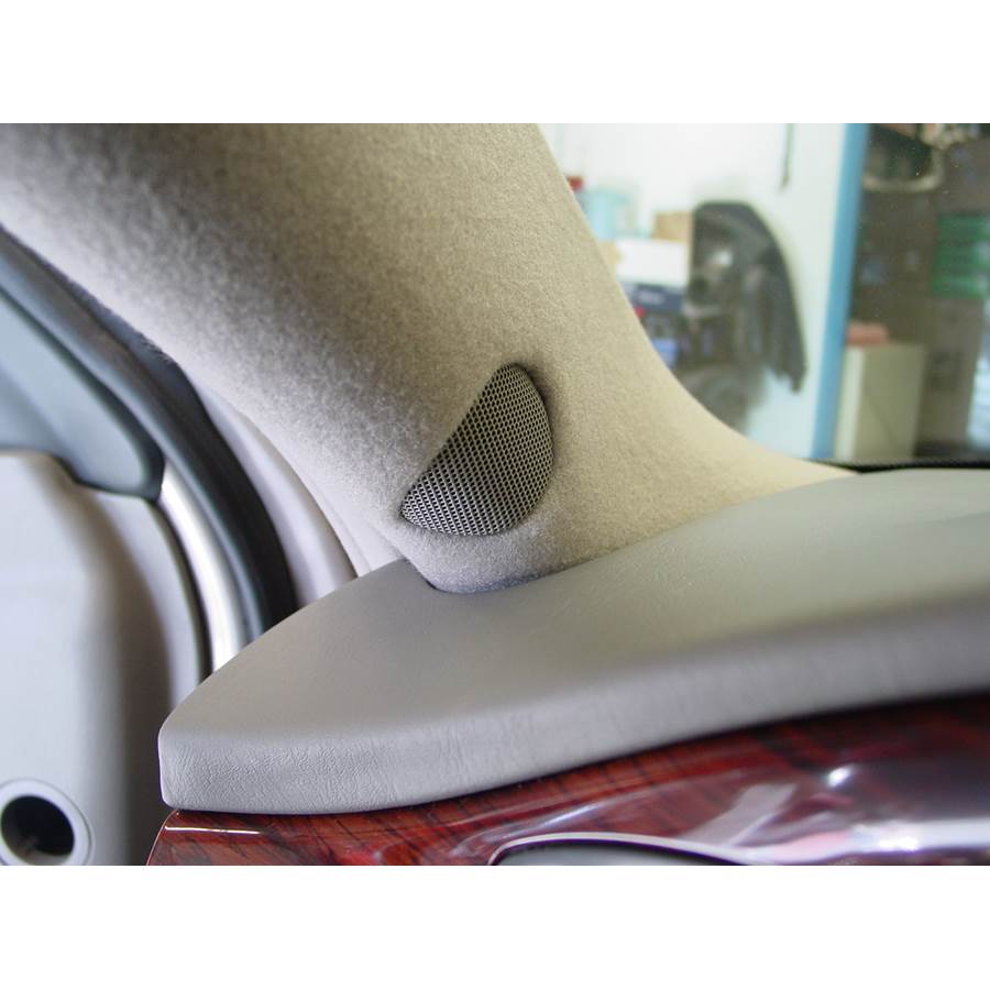 2005 Cadillac DeVille Front pillar speaker location