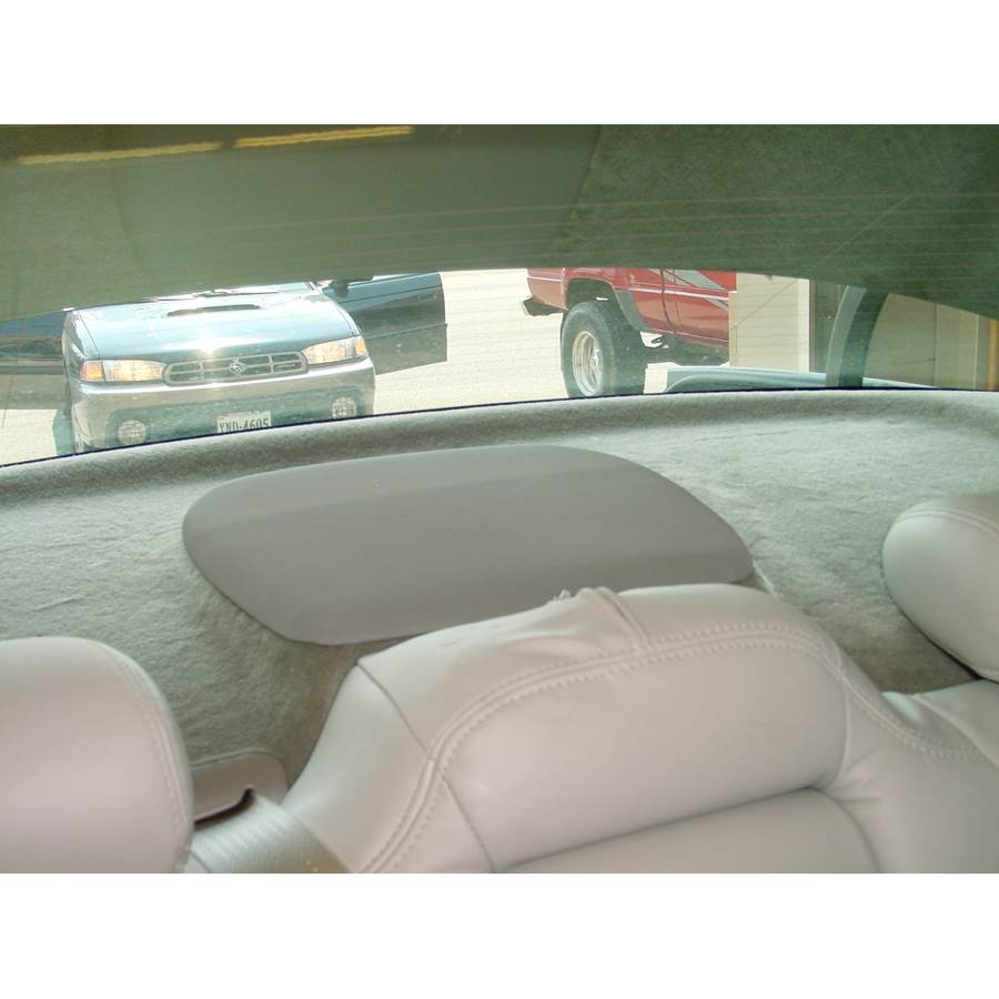 2002 Cadillac Seville Rear deck center speaker location