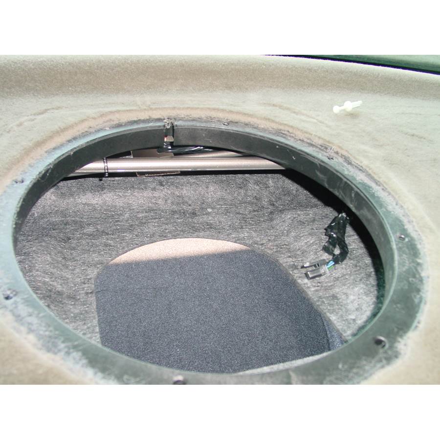 2003 Cadillac Seville Rear deck center speaker removed
