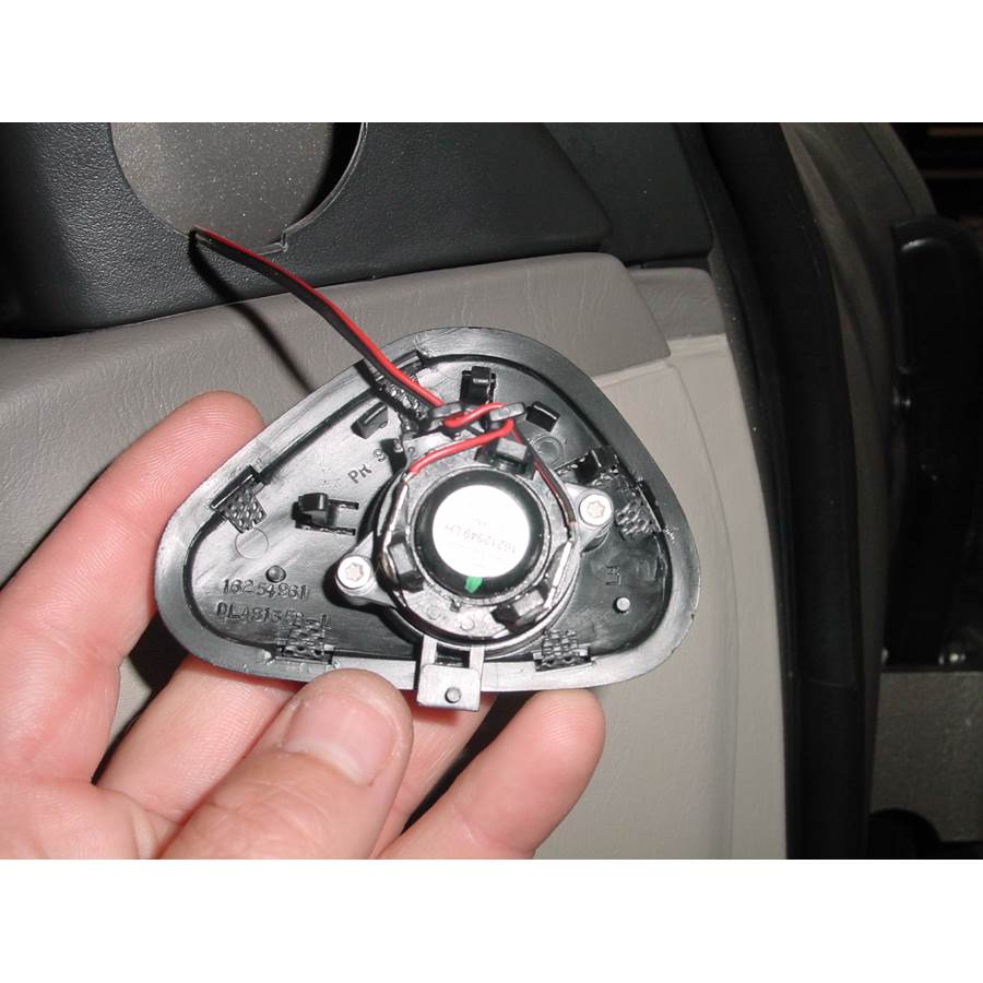2004 Cadillac Seville Front door tweeter