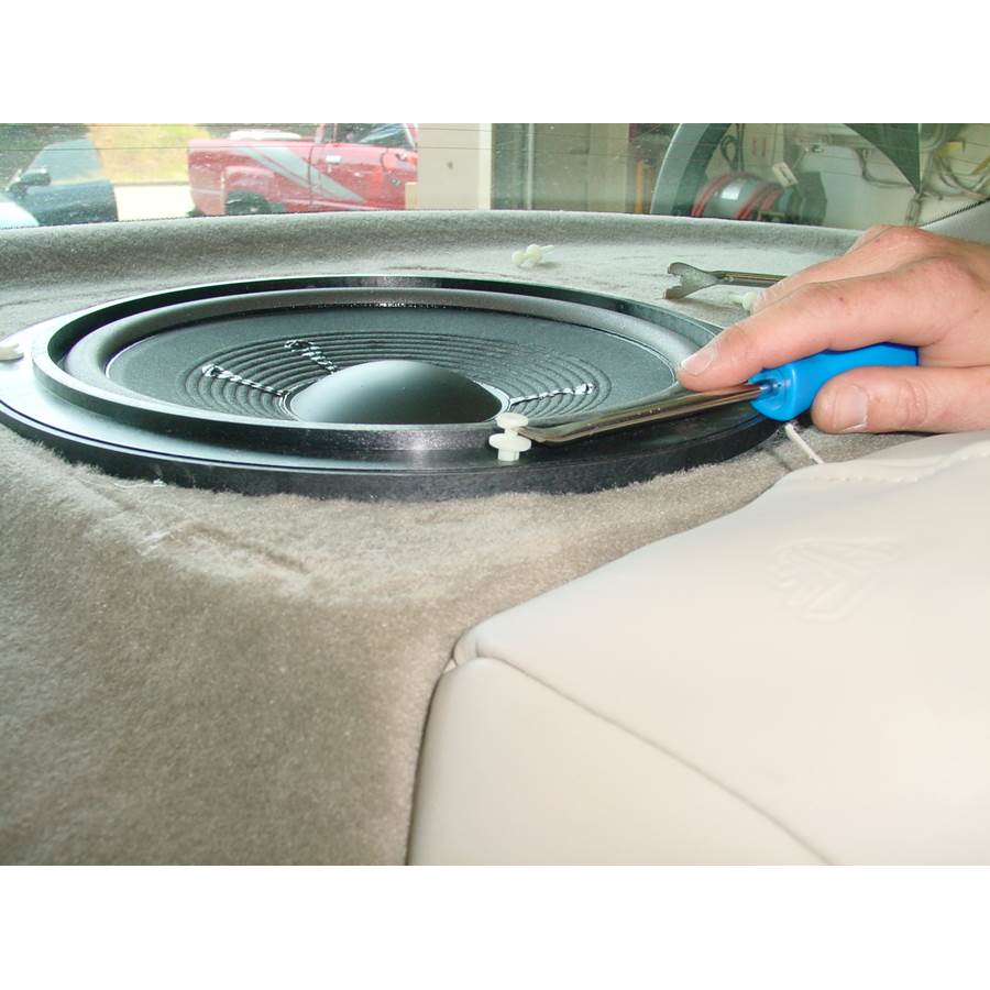 2002 Cadillac Seville Rear deck center speaker