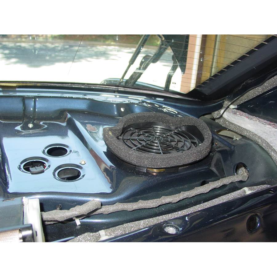 2001 Cadillac Catera Rear deck speaker