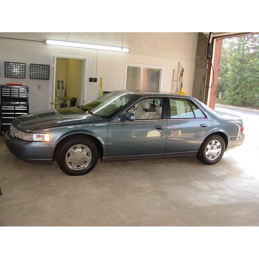 2001 Cadillac Seville Exterior