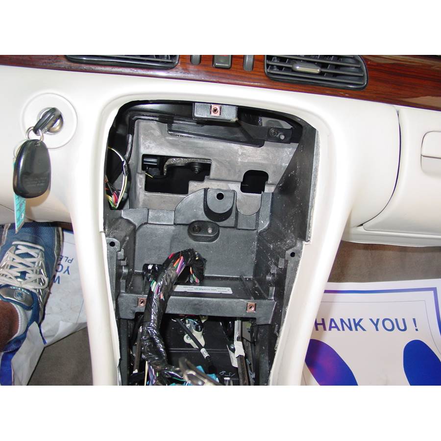 2001 Cadillac Seville Factory radio removed