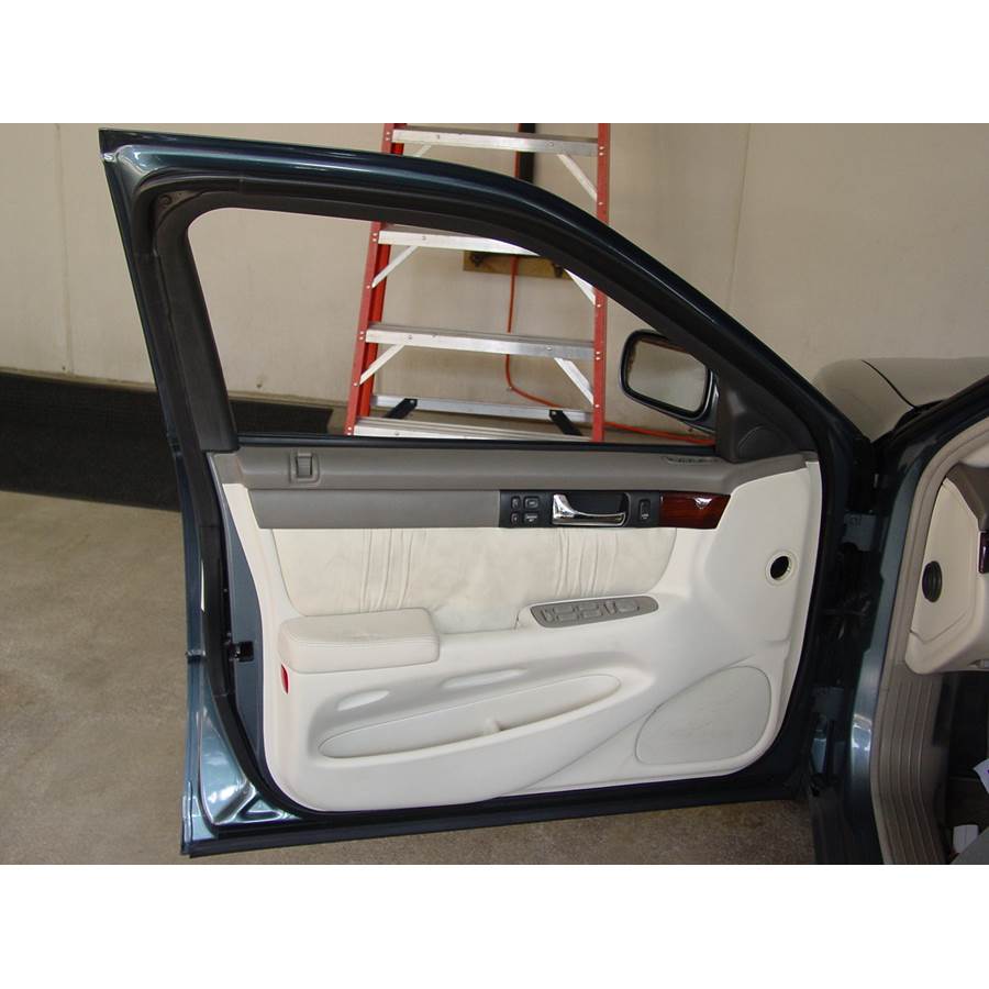 2001 Cadillac Seville Front door speaker location