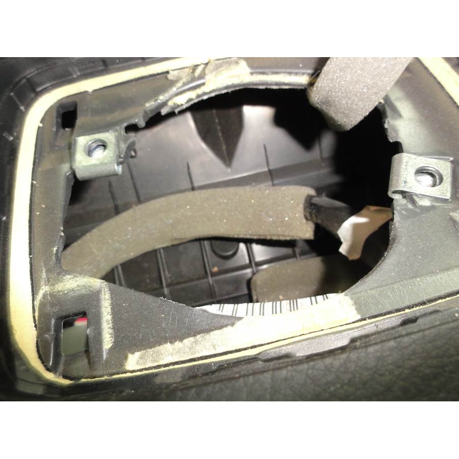 2011 Lexus RX450H Center dash speaker removed