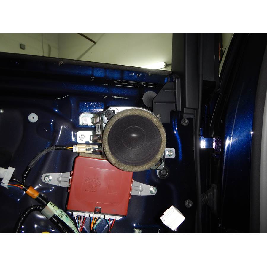 2007 Lexus LS460 Front door midrange