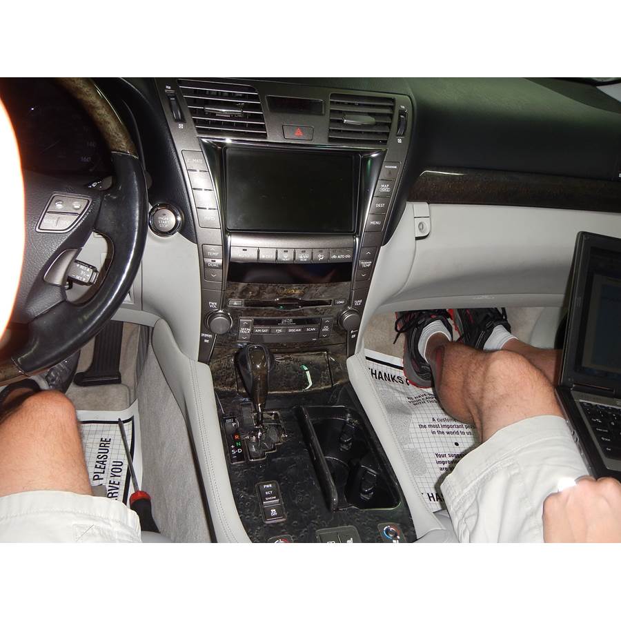 2009 Lexus LS460 Factory Radio
