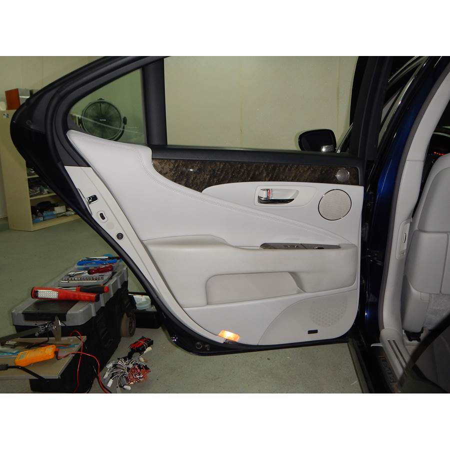 2007 Lexus LS460 Rear door speaker location