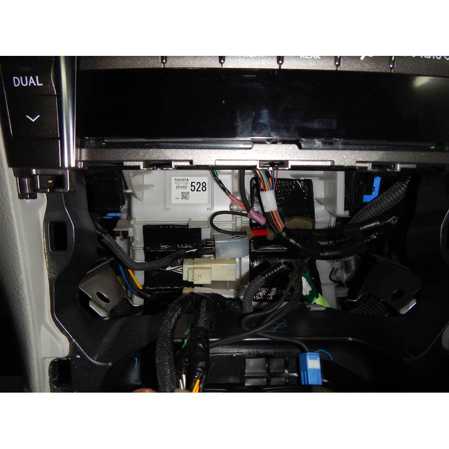 2011 Lexus LS600hL Factory radio removed