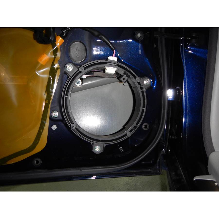 2011 Lexus LS460 Rear door woofer removed