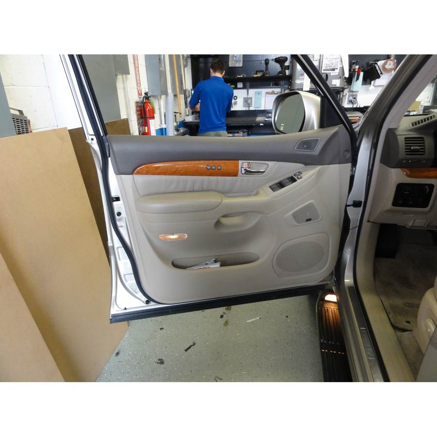 2007 Lexus GX470 Front door speaker location