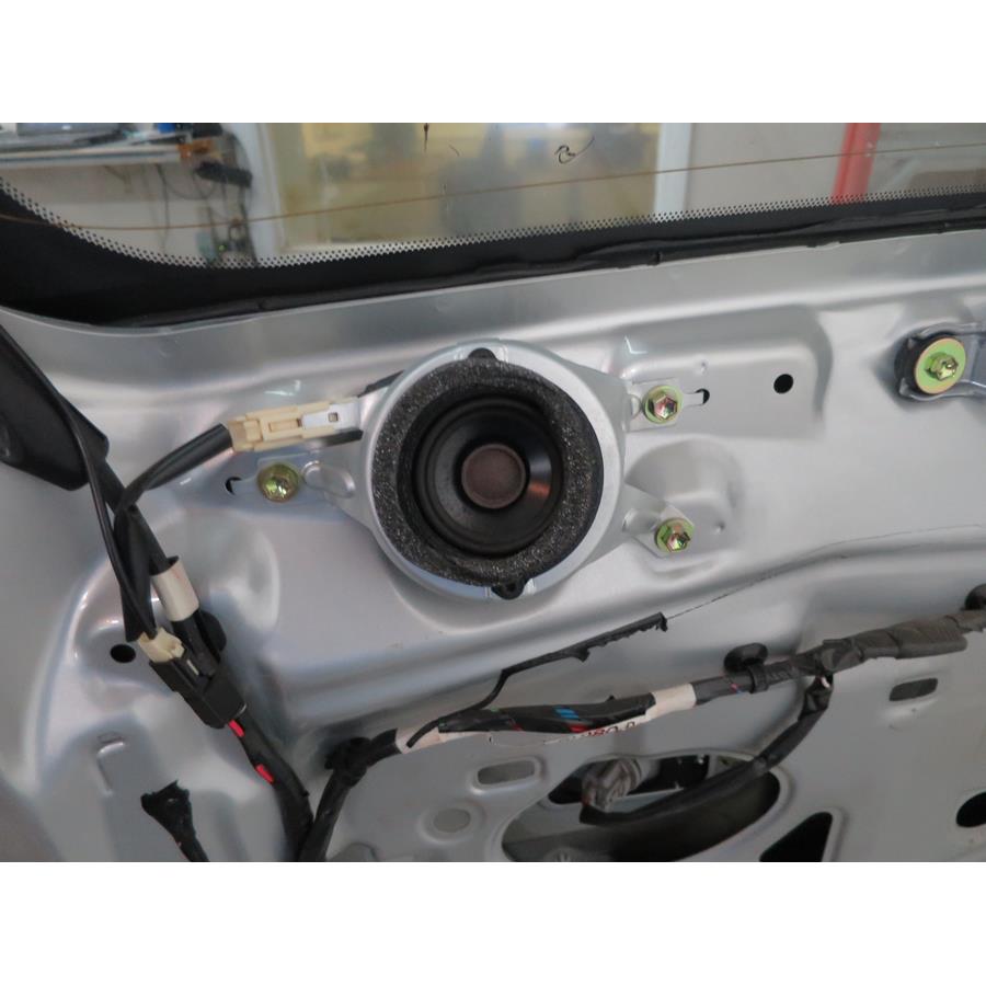 2007 Lexus GX470 Tail door speaker