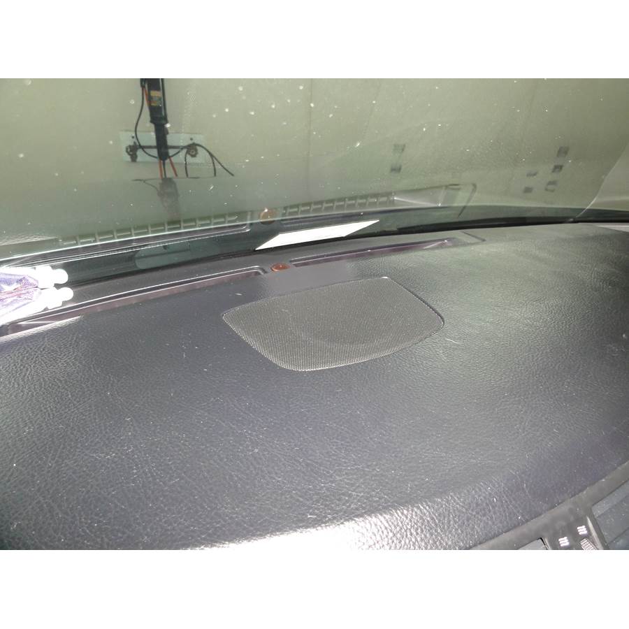 2006 Lexus GS300 Center dash speaker location