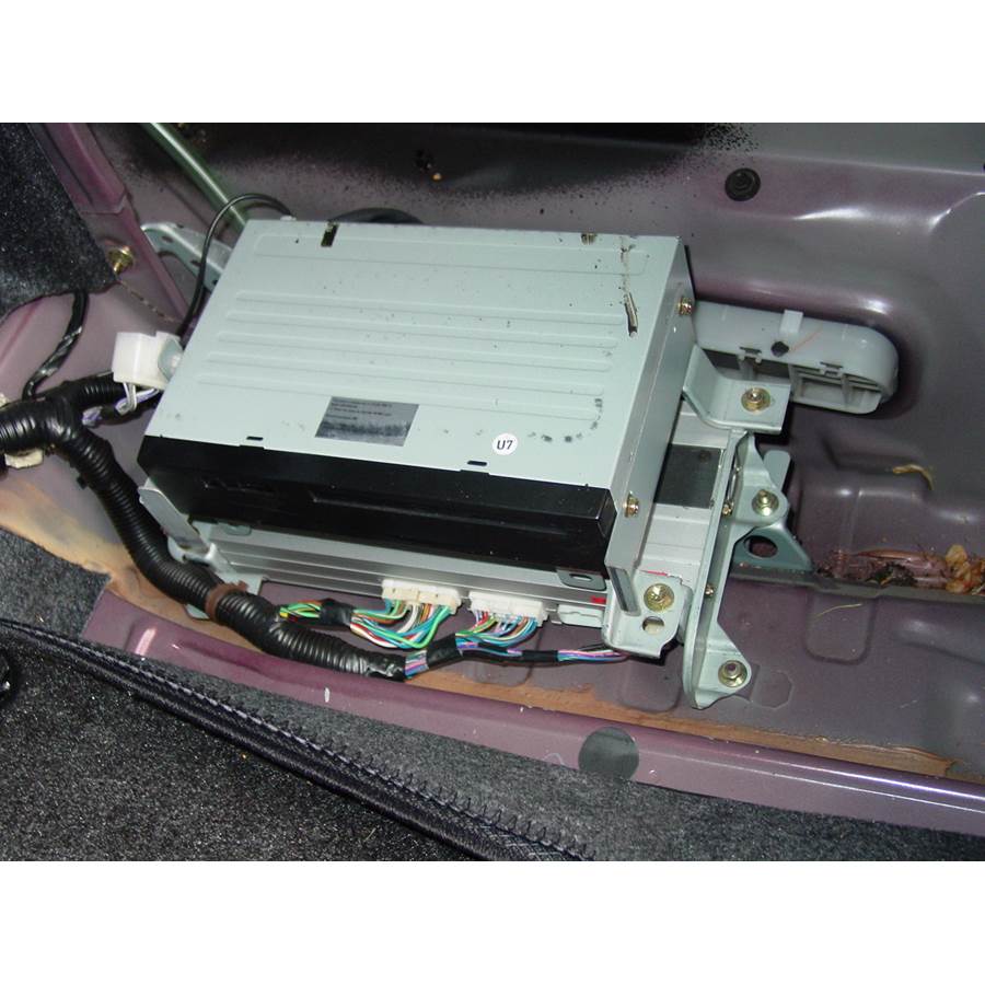 2005 Lexus GS300 Factory amplifier