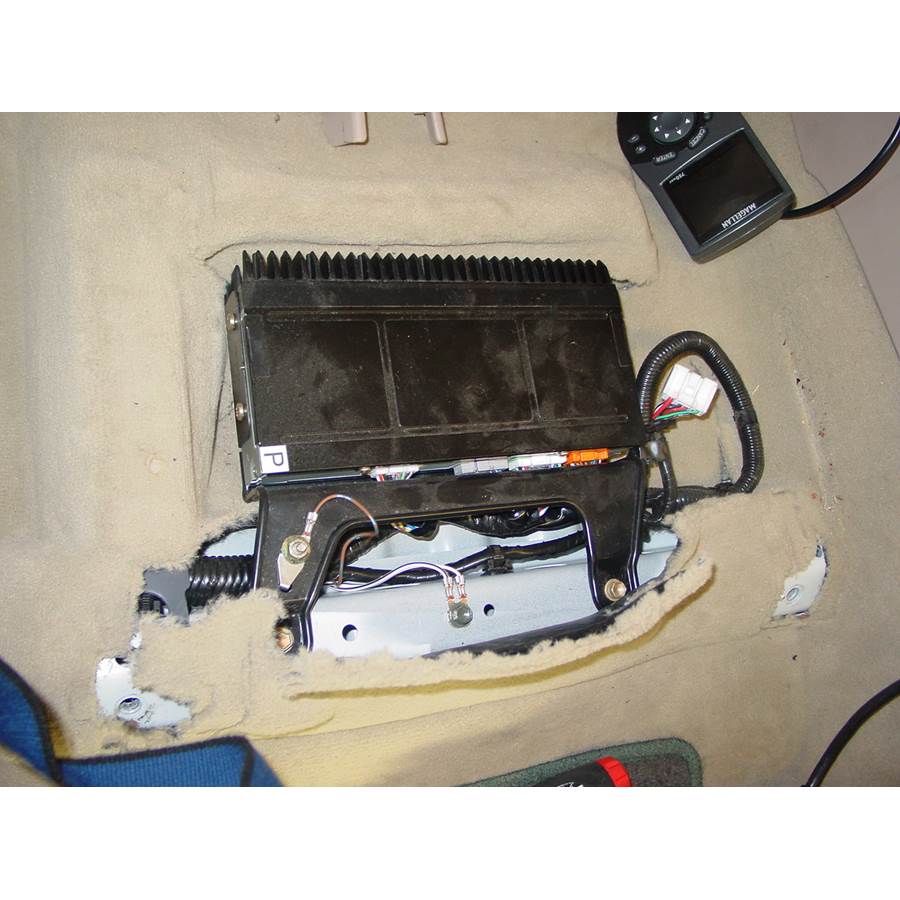 1998 Lexus LX470 Factory amplifier