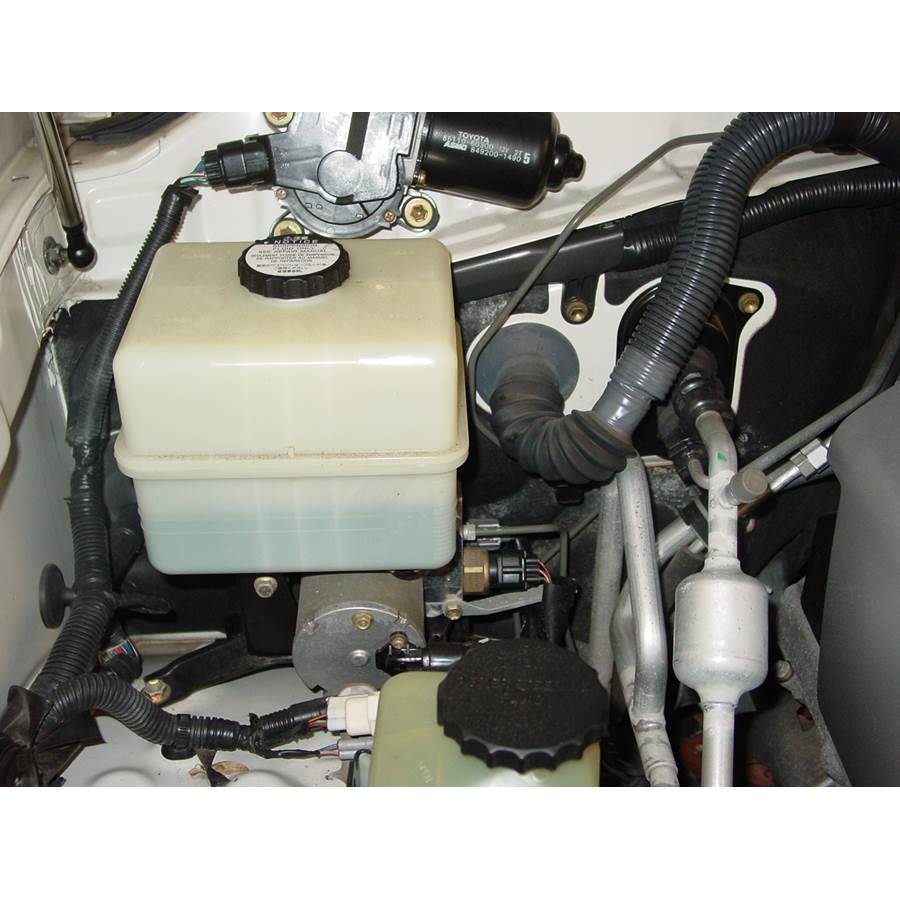 1998 Lexus LX470 Firewall access