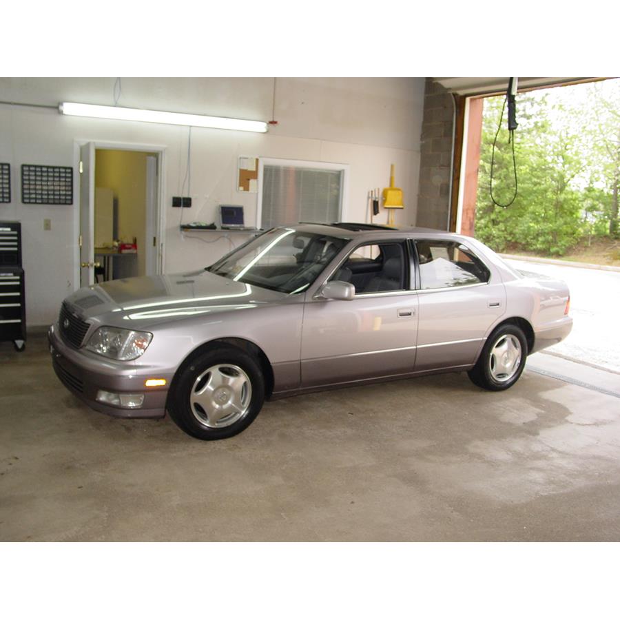 1999 Lexus LS400 Exterior