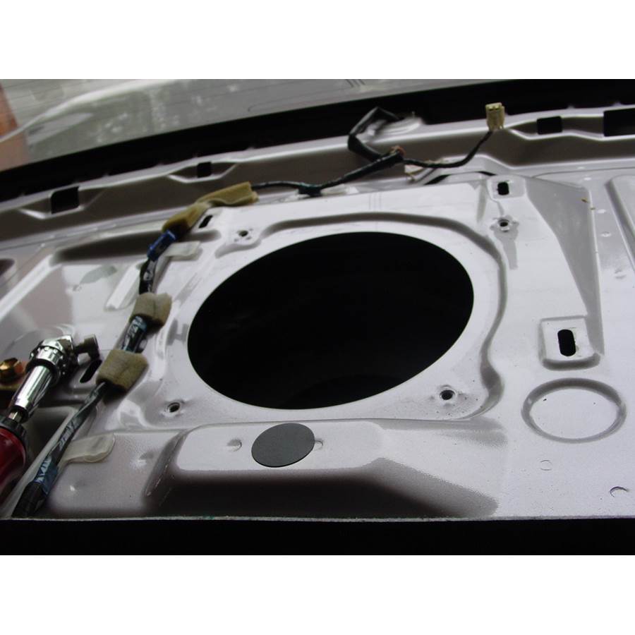2000 Lexus LS400 Rear deck center speaker removed