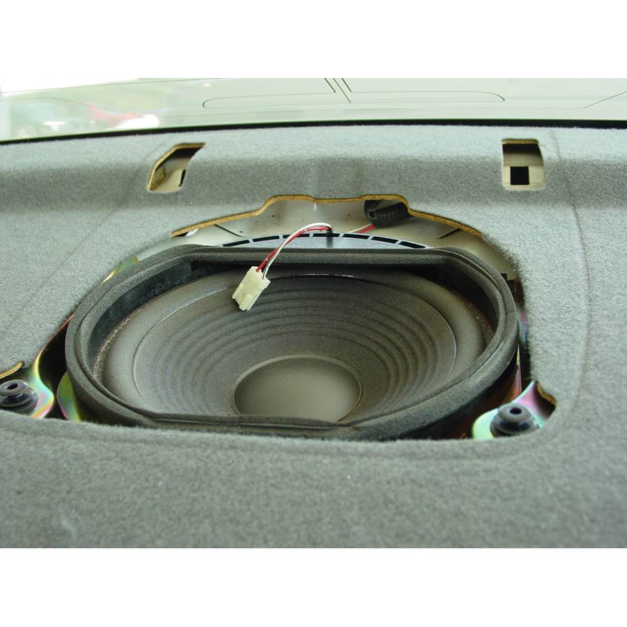 1998 Lexus ES300 Rear deck center speaker
