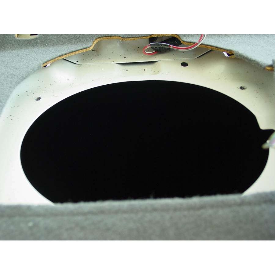 1999 Lexus ES300 Rear deck center speaker removed