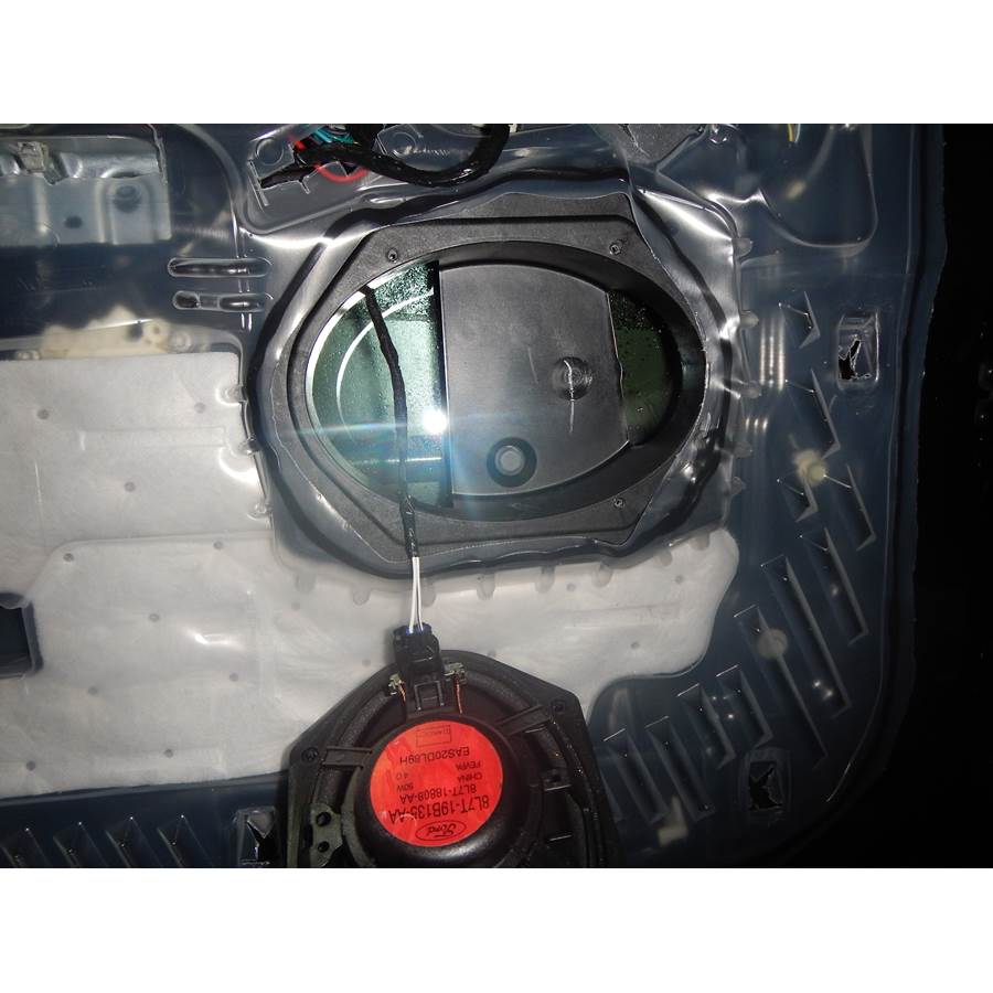 2015 Lincoln Navigator Front door woofer removed