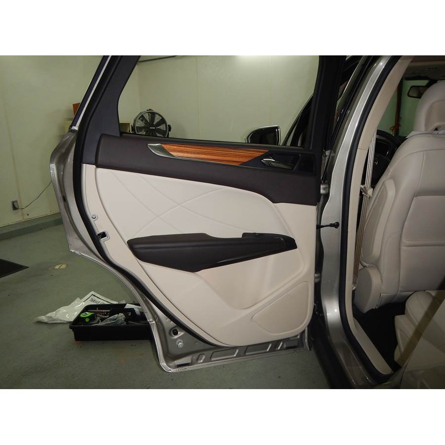 2017 Lincoln MKC Rear door speaker location