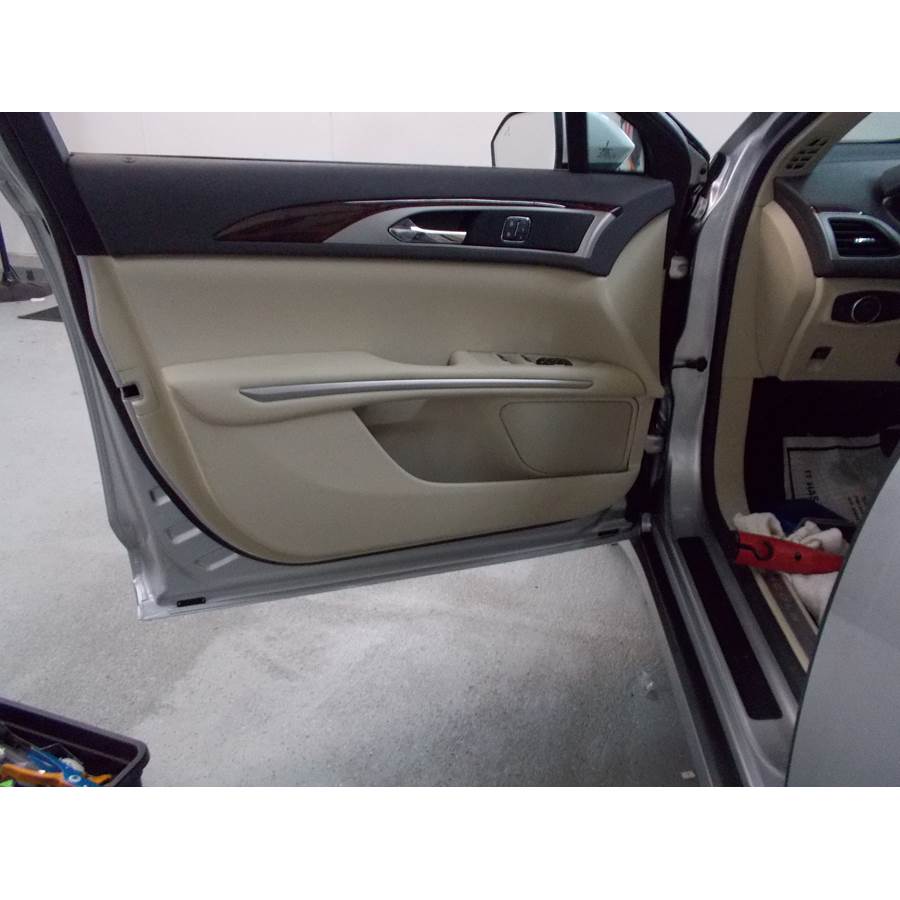 2016 Lincoln MKZ Front door speaker location
