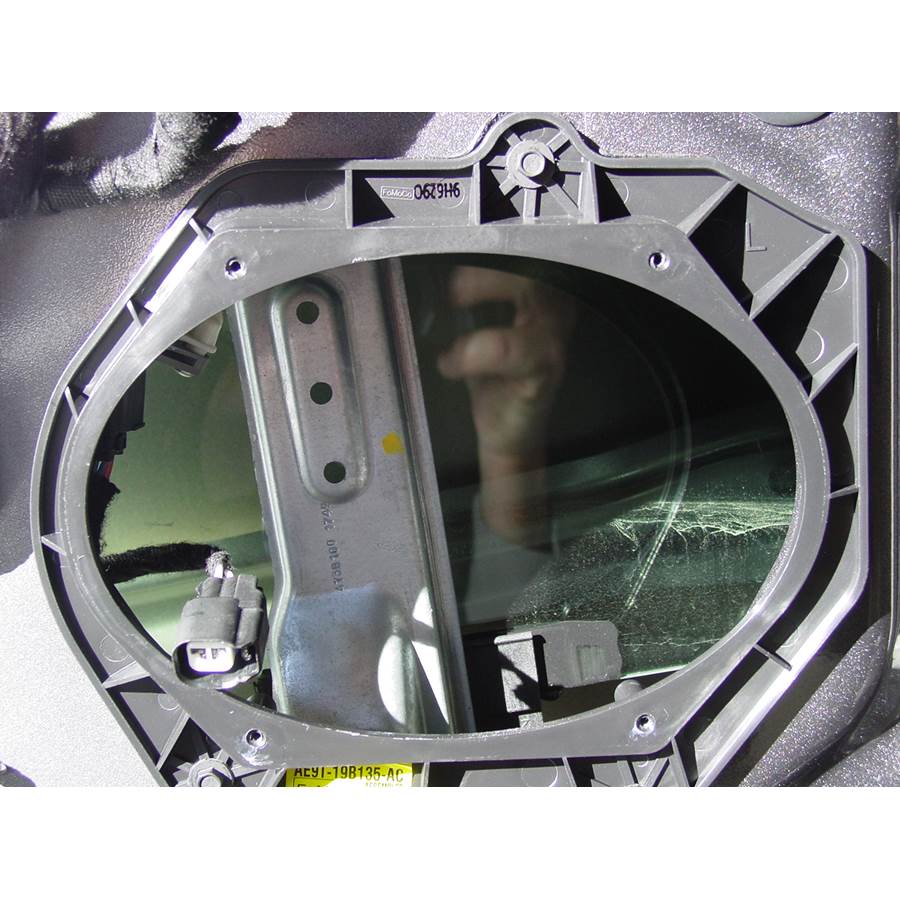 2013 Lincoln MKT Front speaker removed