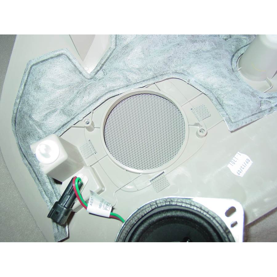 2012 Lincoln MKT Rear pillar speaker removed