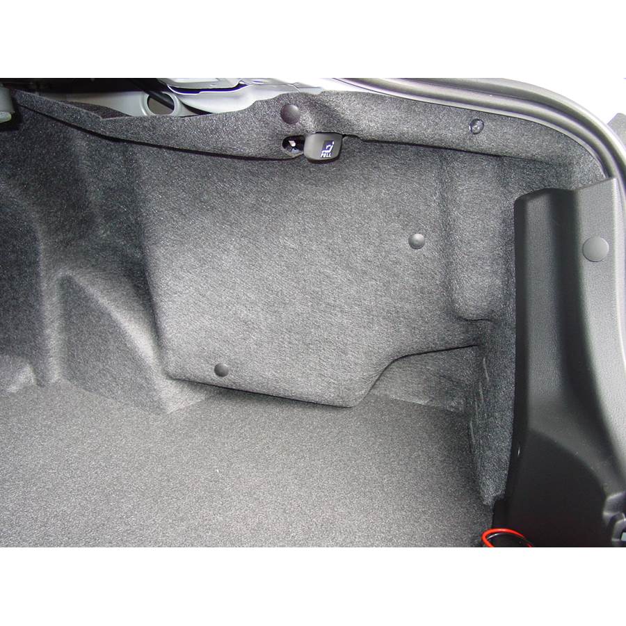 2010 Lincoln MKZ Factory amplifier location