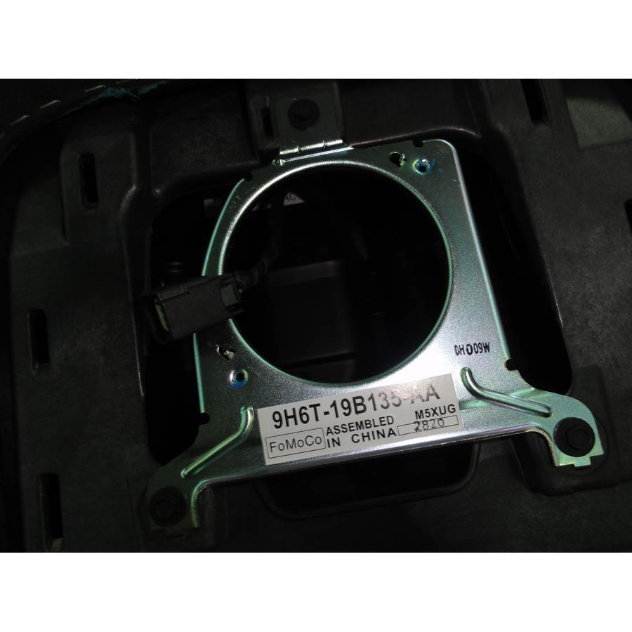 2014 Lincoln MKX Center dash speaker removed