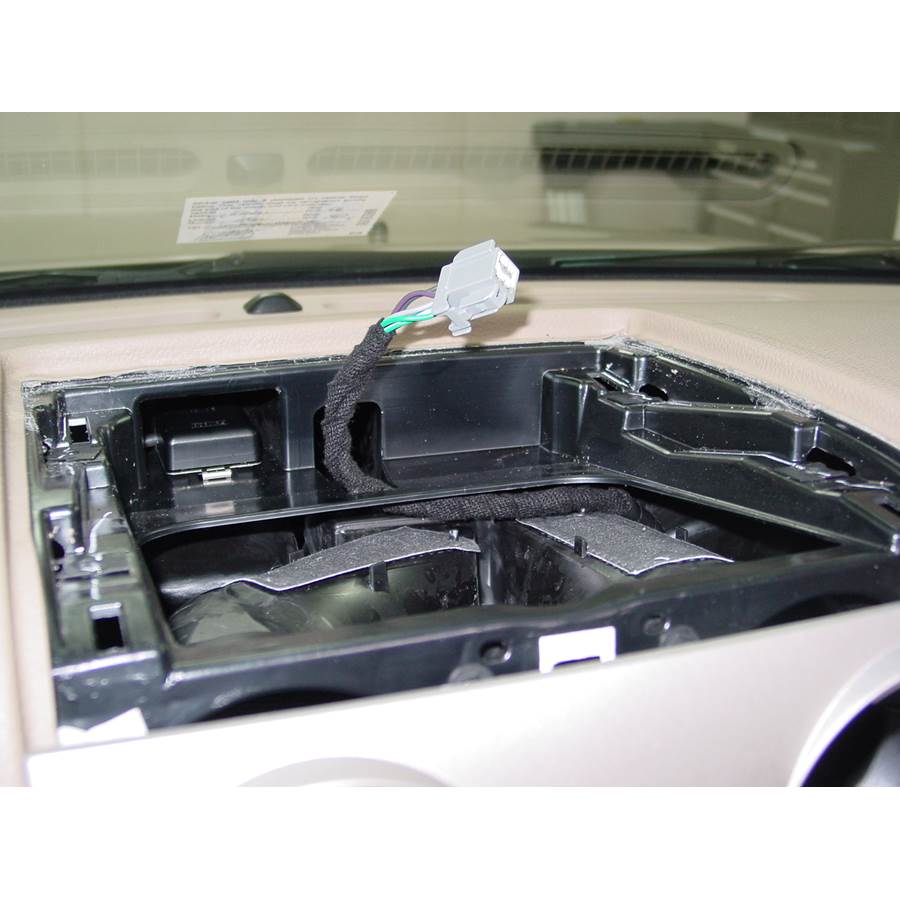 2009 Lincoln MKZ Center dash speaker removed