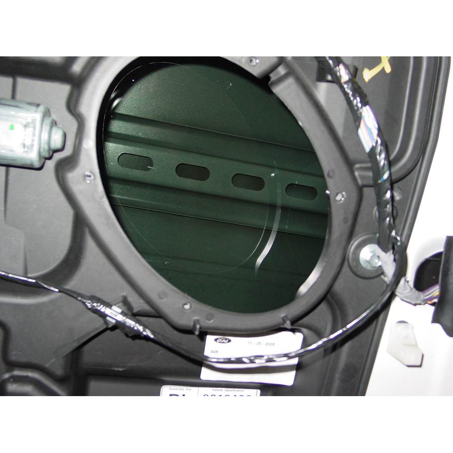 2008 Lincoln MKX Rear door speaker removed