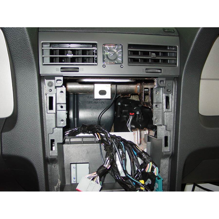 2008 Lincoln Navigator Factory radio removed