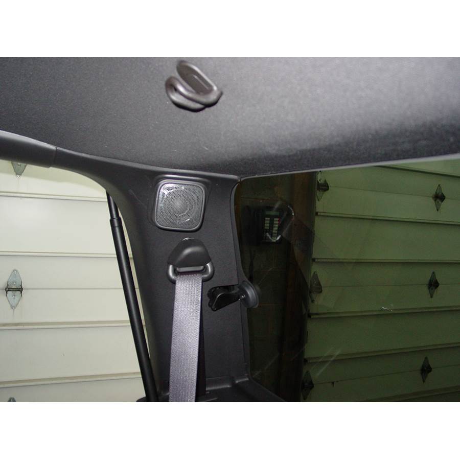 2014 Lincoln Navigator Rear pillar speaker location