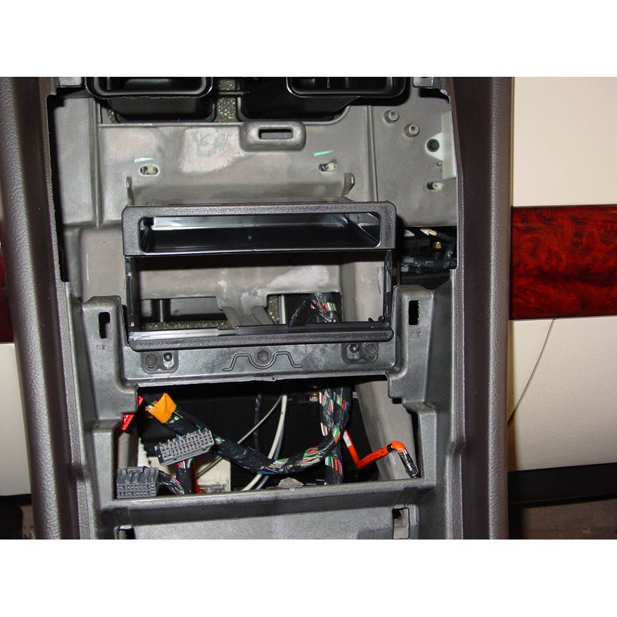 2005 Lincoln Navigator Factory radio removed