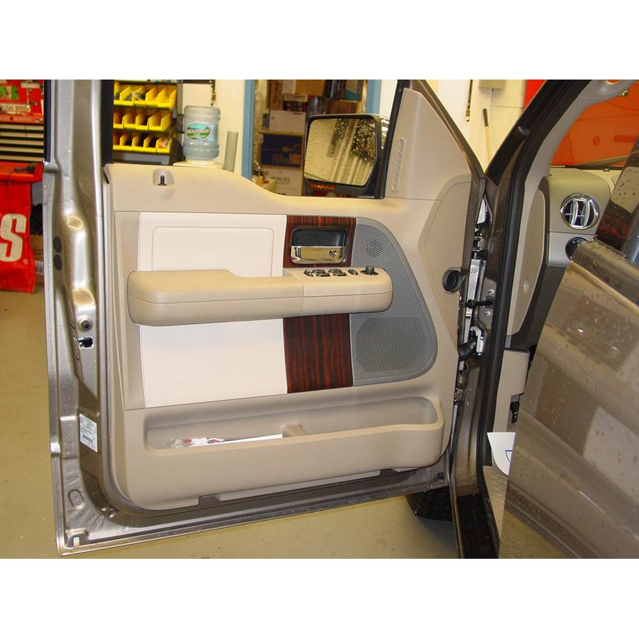 2008 Lincoln Mark LT Front door speaker location