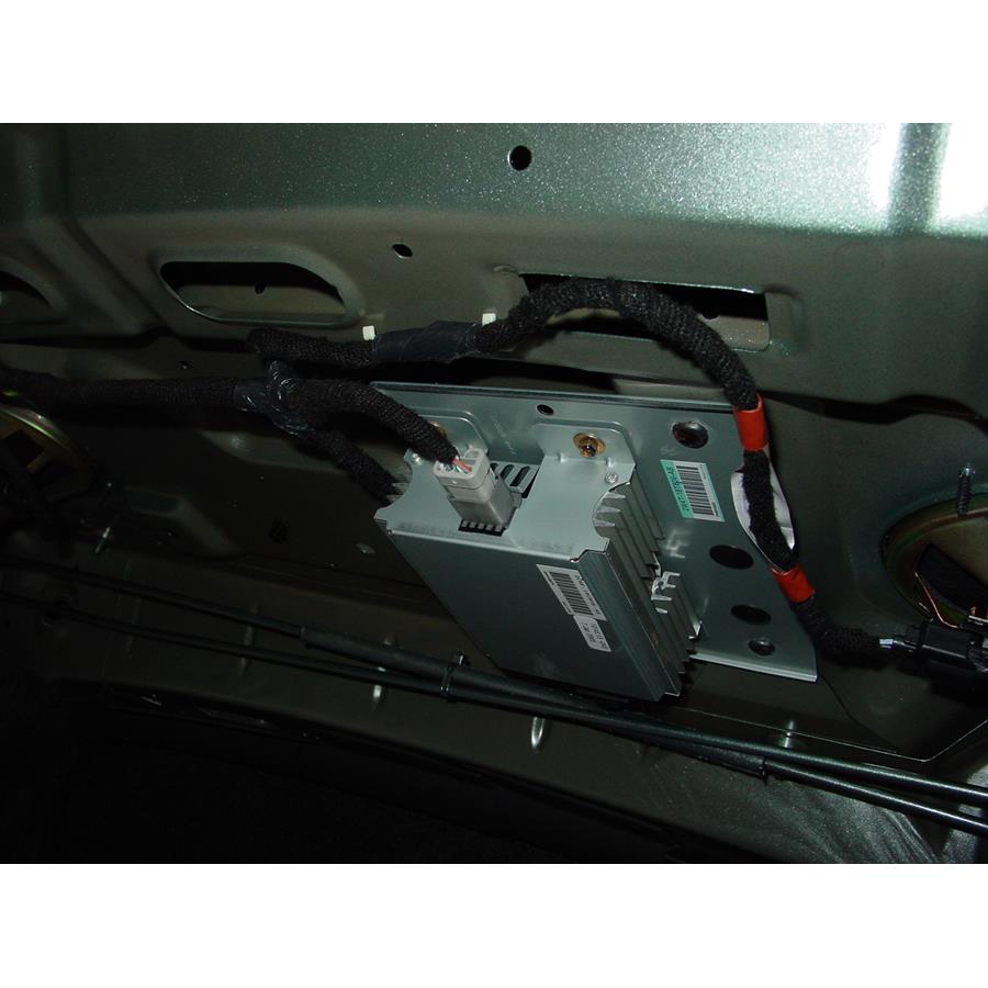 2006 Lincoln LS Factory amplifier