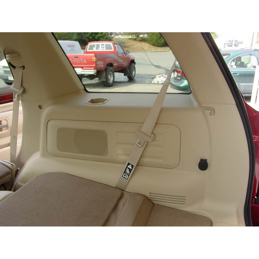 2003 Lincoln Aviator Far-rear side speaker location