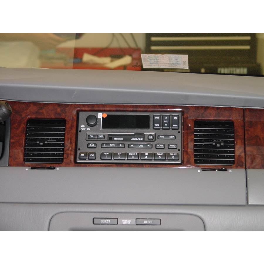 2000 Lincoln Town Car Factory Radio